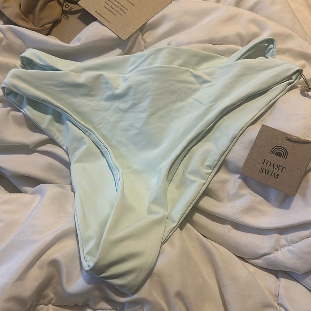 Net toast bikini bottoms